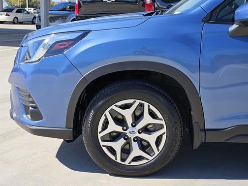 2024 Subaru Forester Premium