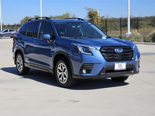 2024 Subaru Forester Premium