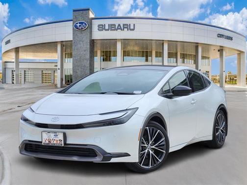 2025 Toyota Prius XLE