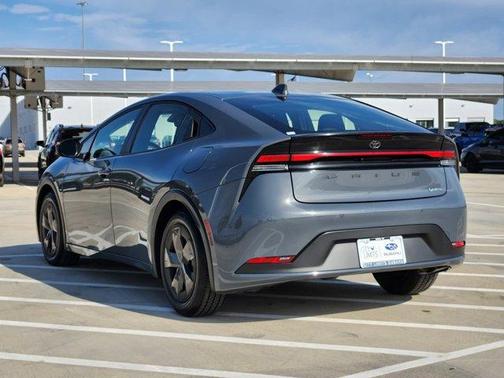 2024 Toyota Prius LE