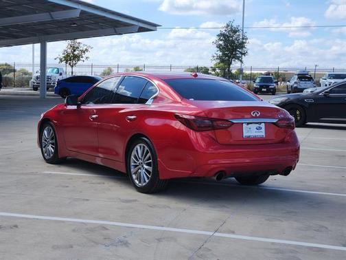 2023 INFINITI Q50 LUXE