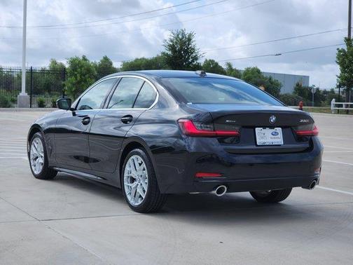2025 BMW 330 i xDrive