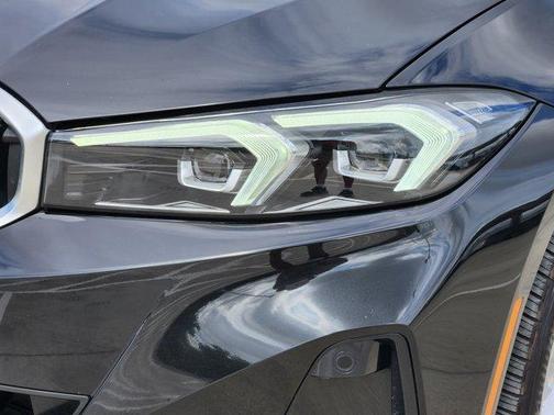 2025 BMW 330 i xDrive