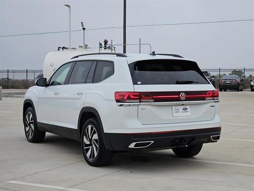 2024 Volkswagen Atlas 2.0T SE