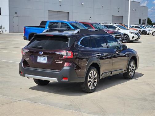 2025 Subaru Outback Touring