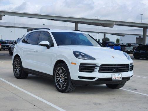 2022 Porsche Cayenne Platinum Edition