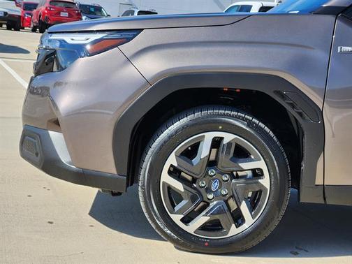 2025 Subaru Forester Hybrid Premium