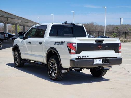 2024 Nissan Titan PRO-4X