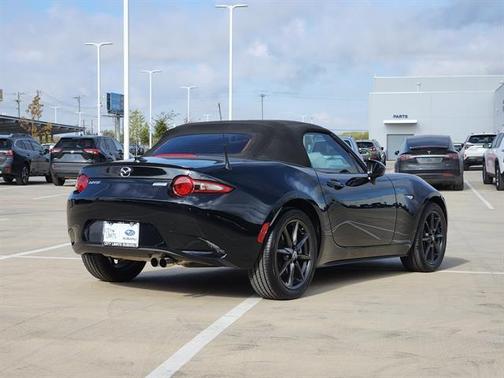 2016 Mazda MX-5 Miata Club