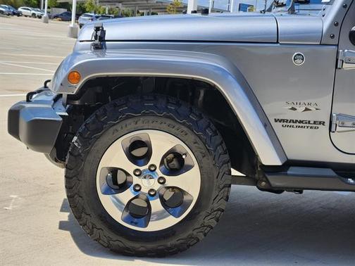 2016 Jeep Wrangler Unlimited Sahara