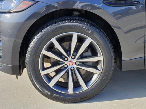 2020 Jaguar F-PACE 30t Prestige