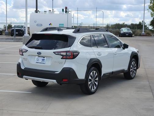 2025 Subaru Outback Limited XT