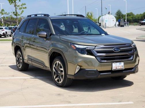 2025 Subaru Forester Hybrid Premium