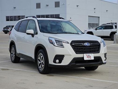 2022 Subaru Forester Premium