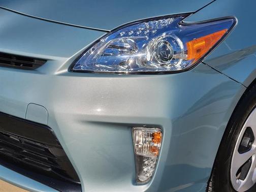 2014 Toyota Prius Two