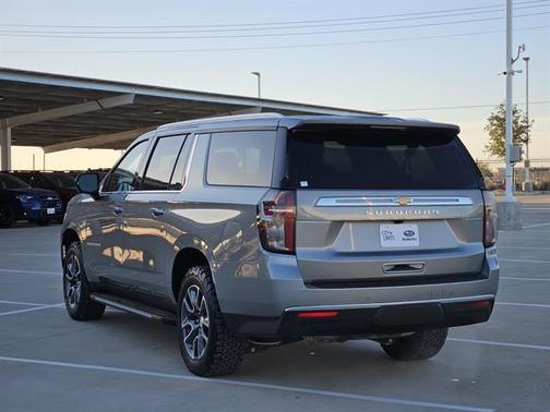 2023 Chevrolet Suburban LS