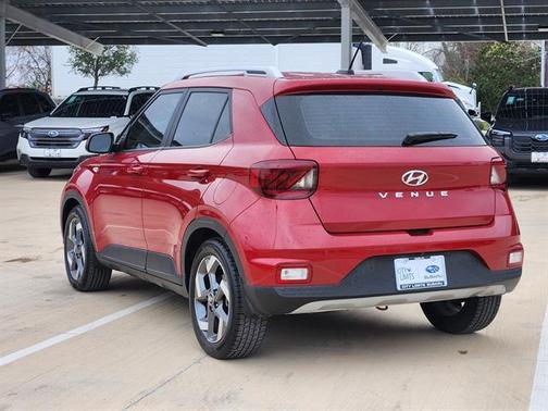 2023 Hyundai VENUE SEL