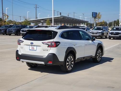 2024 Subaru Outback Touring XT