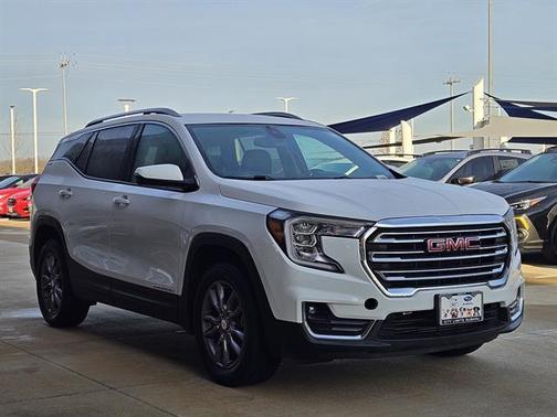 2023 GMC Terrain SLT