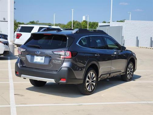 2025 Subaru Outback Touring XT