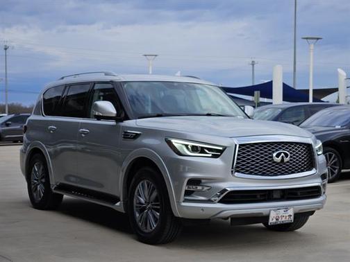 2023 INFINITI QX80 Luxe