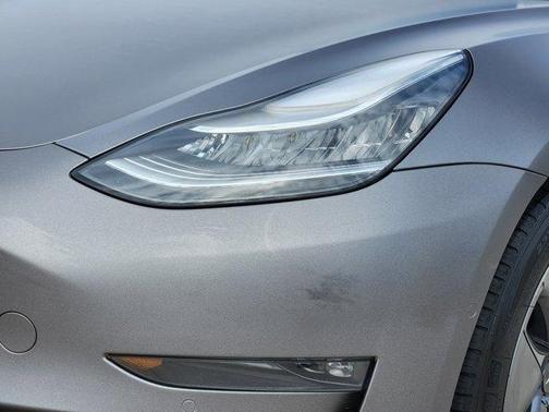 2019 Tesla Model 3 Standard Range