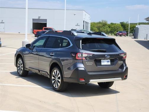 2025 Subaru Outback Touring