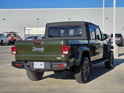2023 Jeep Gladiator Overland