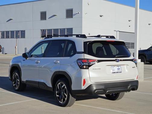 2025 Subaru Forester Hybrid Premium