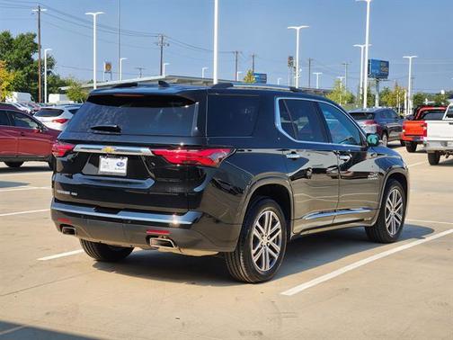 2023 Chevrolet Traverse High Country