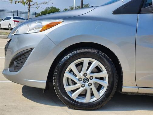 2013 Mazda Mazda5 Sport