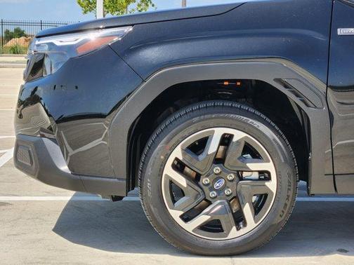 2025 Subaru Forester Hybrid Premium