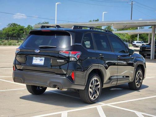 2025 Subaru Forester Hybrid Premium
