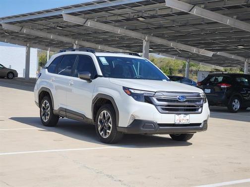 2025 Subaru Forester Premium