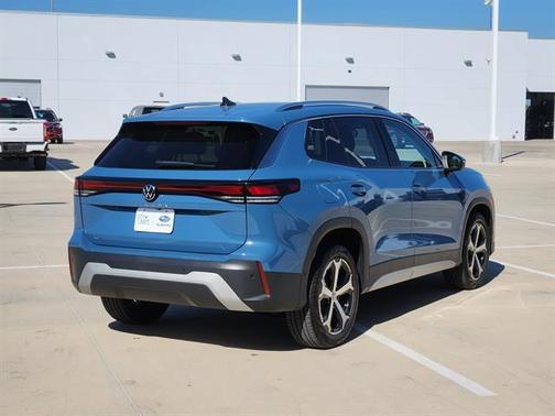 2025 Volkswagen Tiguan 2.0T SE