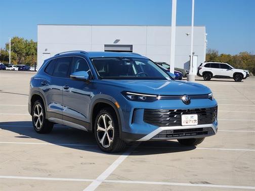 2025 Volkswagen Tiguan 2.0T SE