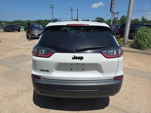 2023 Jeep Cherokee Altitude