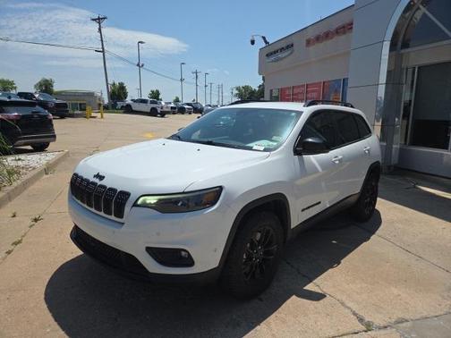 2023 Jeep Cherokee Altitude