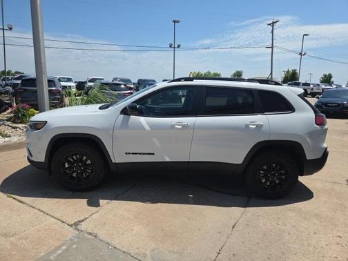 2023 Jeep Cherokee Altitude