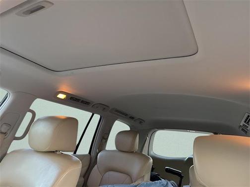 2017 INFINITI QX80 Base