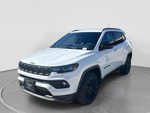 Bright White Clearcoat 2026 Jeep Compass Latitude