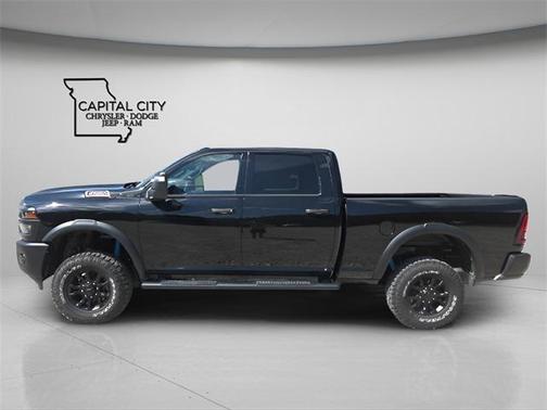 2025 RAM 2500 Tradesman Crew Cab 4x4 6'4' Box
