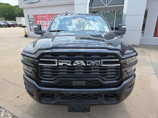 2025 RAM 2500 Big Horn Crew Cab 4x4 6'4' Box