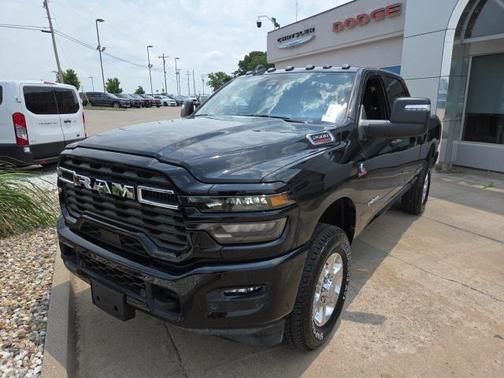 2025 RAM 2500 Big Horn Crew Cab 4x4 6'4' Box