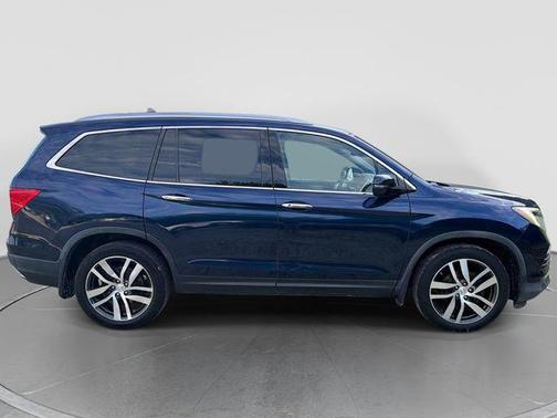 Blue 2017 Honda Pilot Elite