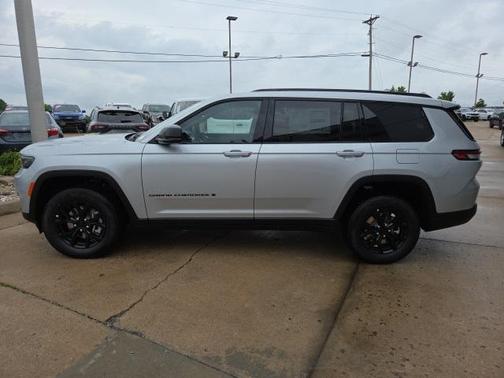 2025 Jeep Grand Cherokee L Altitude