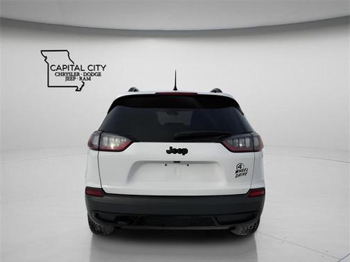 2022 Jeep Cherokee X 4x4