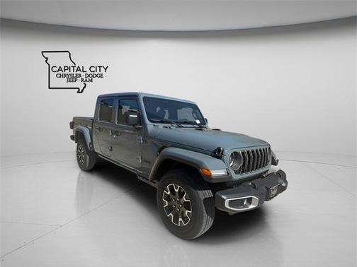 2026 Jeep Gladiator Sahara 4x4