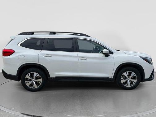 Crystal White Pearl 2024 Subaru Ascent Premium 8-Passenger