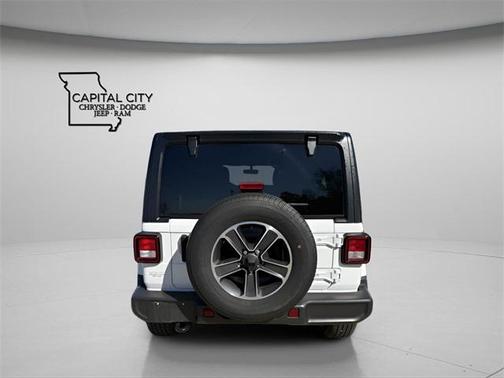 2023 Jeep Wrangler 4-Door Sahara 4x4
